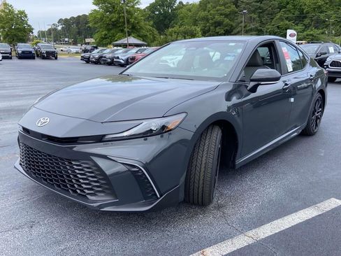 New 2026 Toyota Camry SE FWD image 7