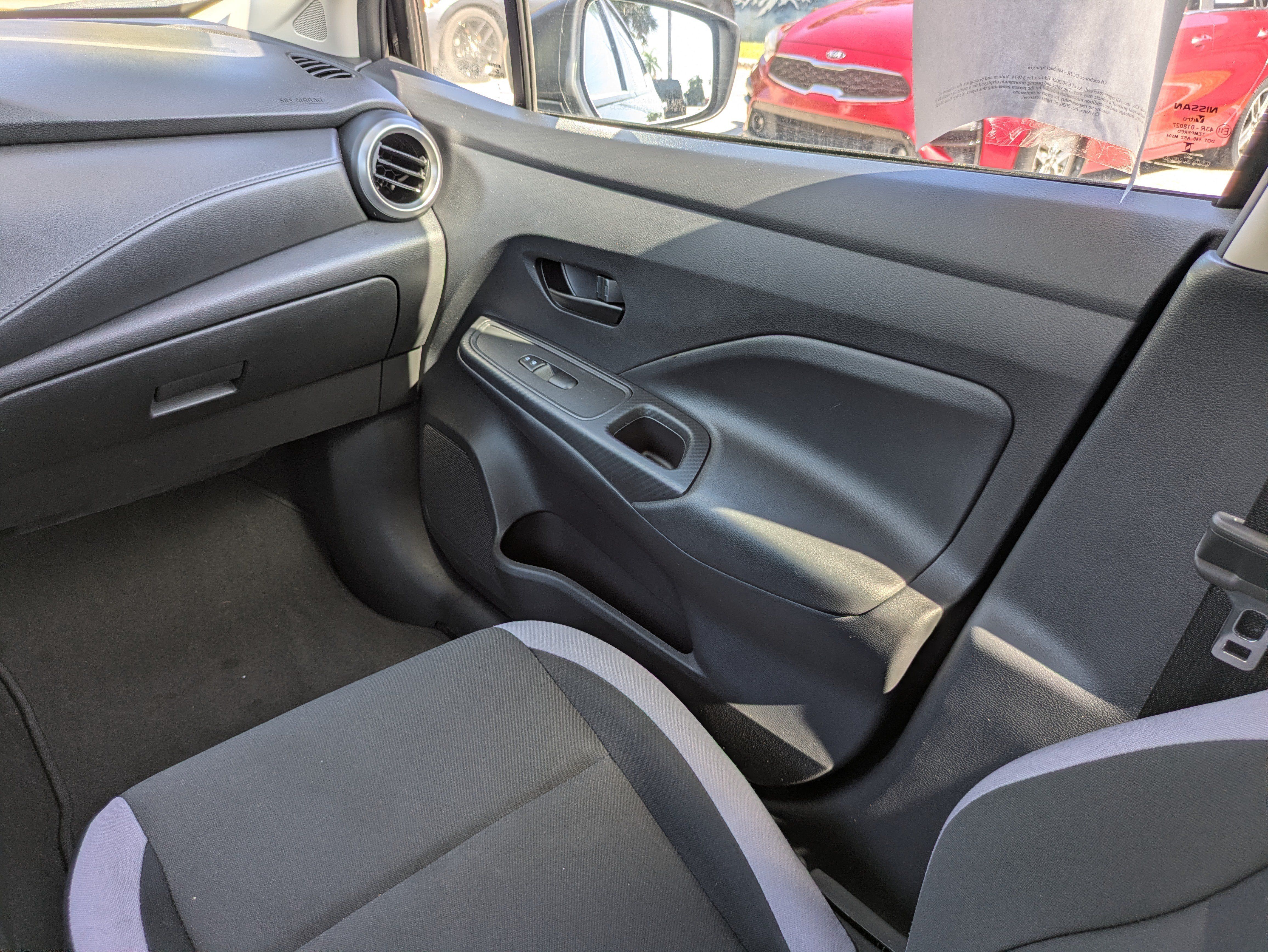 Used 2025 Nissan Versa S w/ Trunk Package FWD image 16