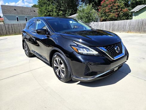Used 2019 Nissan Murano S image 3