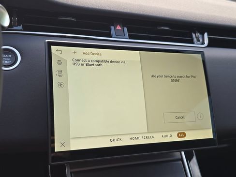 New 2026 Land Rover Range Rover Evoque S AWD/4WD image 30