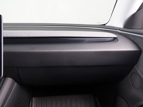 Used 2025 Tesla Model 3 AWD/4WD image 39