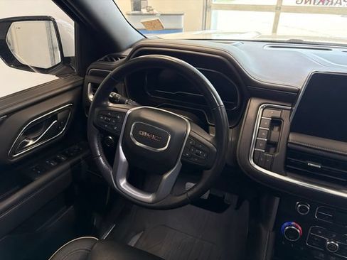 Used 2022 GMC Yukon SLT w/ SLT Premium Package AWD/4WD image 39