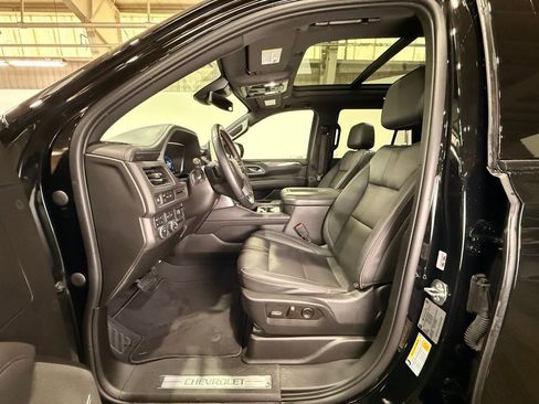 Used 2023 Chevrolet Tahoe RST w/ Max Trailering Package AWD/4WD image 17