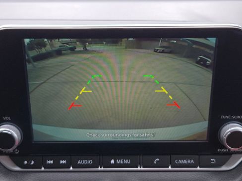 Certified 2024 Nissan Sentra SR FWD image 17