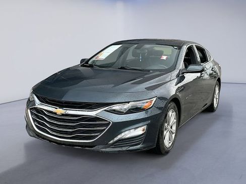 Used 2020 Chevrolet Malibu LT FWD image 1