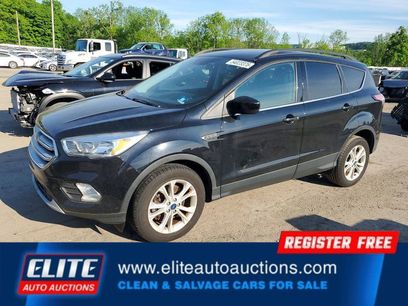 Used 2018 Ford Escape SE w/ SE Sync 3 Package