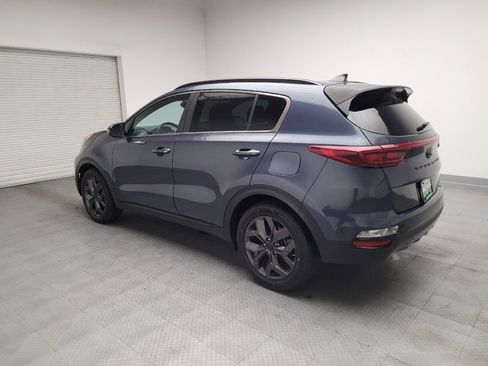 Used 2022 Kia Sportage Nightfall Edition image 3