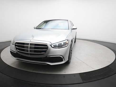 Used 2022 Mercedes-Benz S 580 4MATIC Sedan image 12