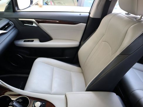 Used 2018 Lexus RX 350 FWD w/ Premium Package image 19