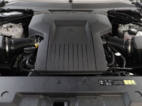 New 2026 Land Rover Defender 110 OCTA AWD/4WD image 27