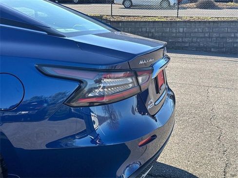 Used 2023 Nissan Maxima SL image 12