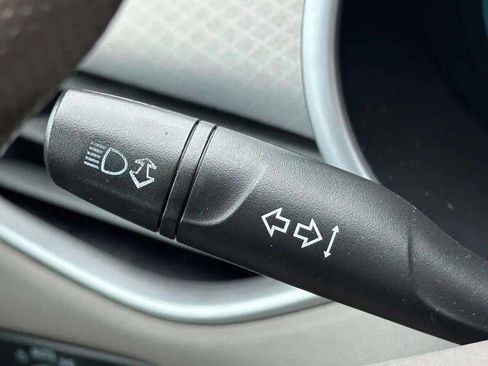 Used 2019 Chevrolet Malibu LS image 21