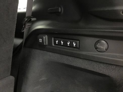 Used 2023 Jeep Grand Cherokee L Overland AWD/4WD image 18