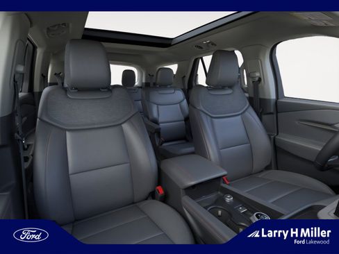 New 2026 Ford Explorer Active w/ Active Comfort Package AWD/4WD image 10