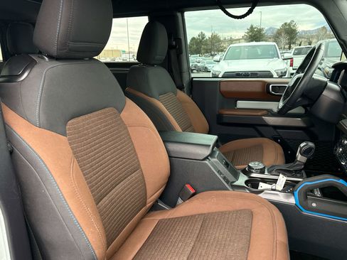 Used 2023 Ford Bronco Outer Banks w/ Sasquatch Package image 17