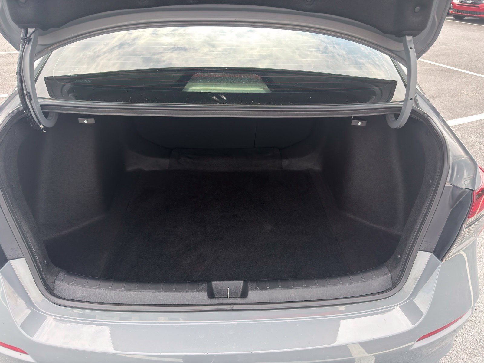 Used 2025 Honda Civic Sport image 25