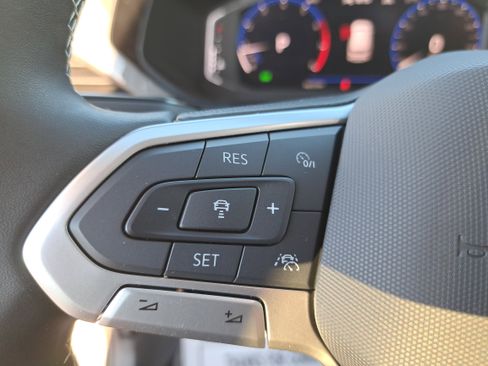 Certified 2024 Volkswagen Taos SEL image 16