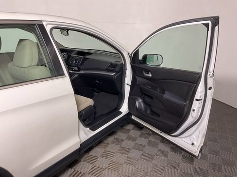 Used 2015 Honda CR-V LX image 32