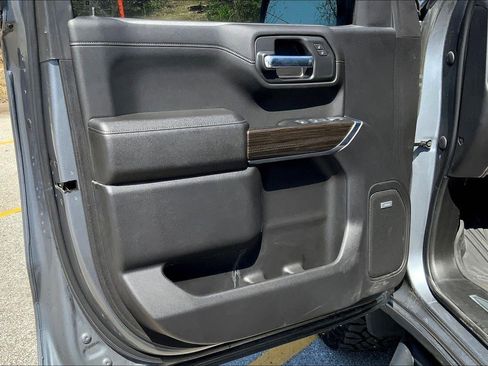 Used 2022 Chevrolet Silverado 1500 LT Trail Boss w/ LT Trail Boss Premium Package image 25