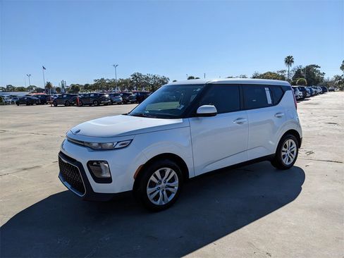 Used 2020 Kia Soul LX image 5