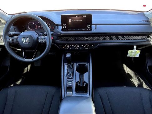 Used 2023 Honda Accord EX image 9