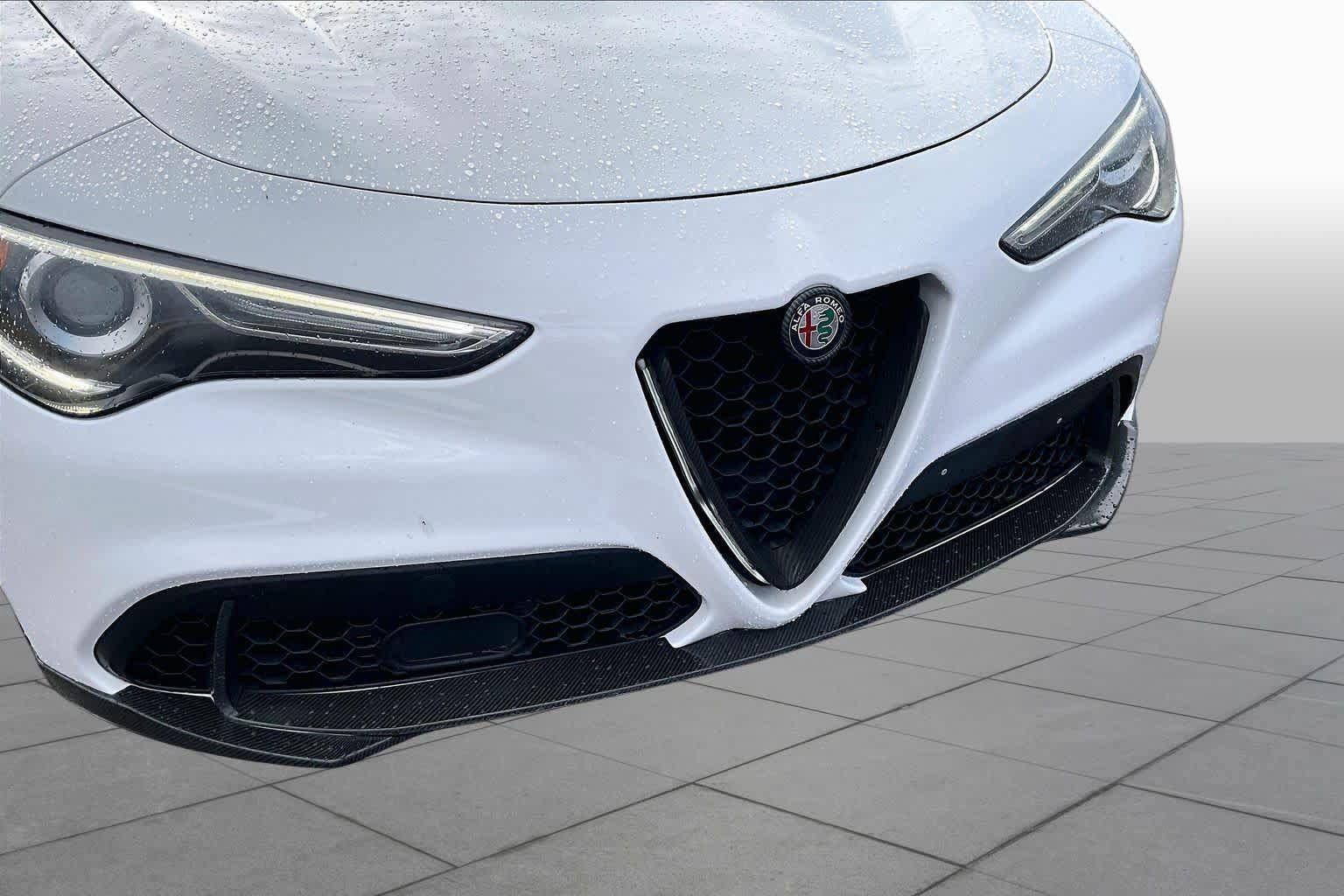 Used 2018 Alfa Romeo Stelvio AWD w/ Cold Weather Package image 30