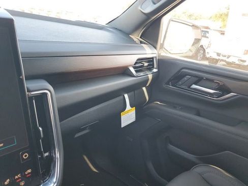 New 2026 GMC Yukon Denali RWD image 25