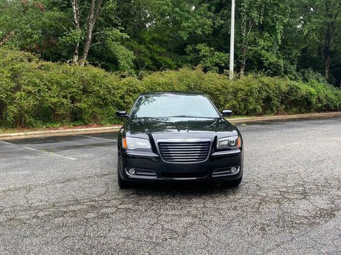 Used 2014 Chrysler 300 S AWD/4WD image 2