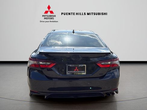 Used 2024 Toyota Camry SE FWD image 4