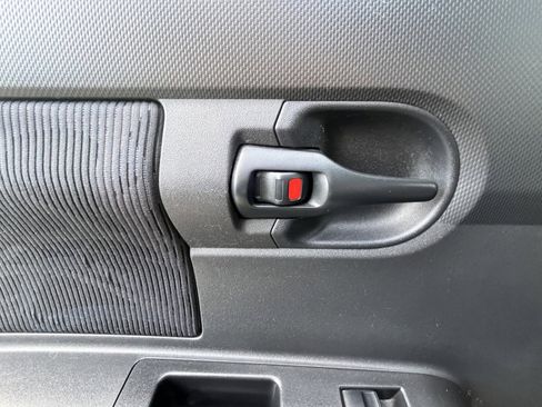 Used 2012 Scion xB FWD image 27
