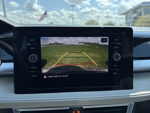 New 2026 Volkswagen Taos SE AWD/4WD image 14