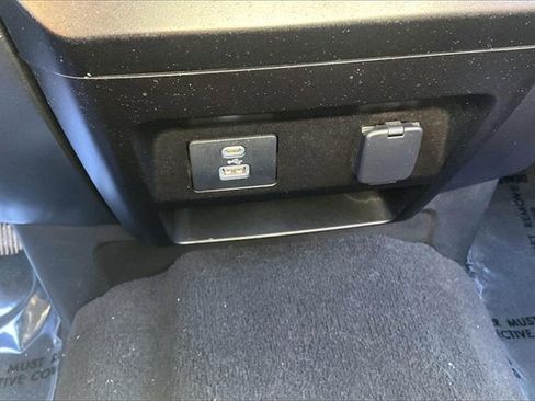 Certified 2021 Ford F250 XLT image 32