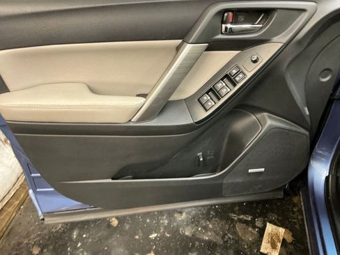 Used 2017 Subaru Forester 2.5i Limited image 11