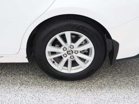 Used 2025 Toyota Camry LE w/ Convenience Package FWD image 10