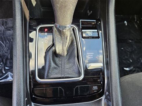 Used 2023 Jeep Compass Sport image 20