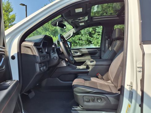 Used 2023 Chevrolet Tahoe RST w/ Luxury Package AWD/4WD image 22