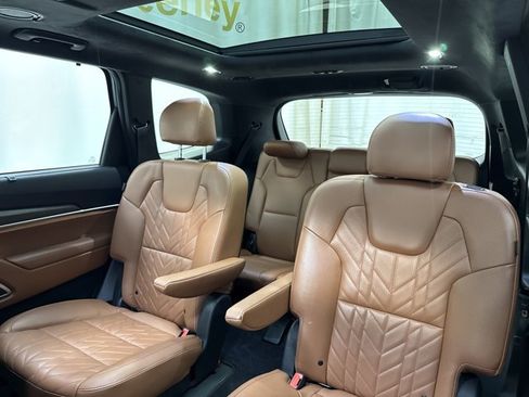 Certified 2025 Kia Telluride SX Prestige X-Line AWD/4WD image 13