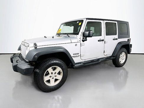 Used 2010 Jeep Wrangler Unlimited Sport AWD/4WD image 3