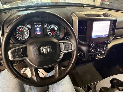 Certified 2024 RAM 2500 Big Horn w/ Bed Utility Group AWD/4WD image 39