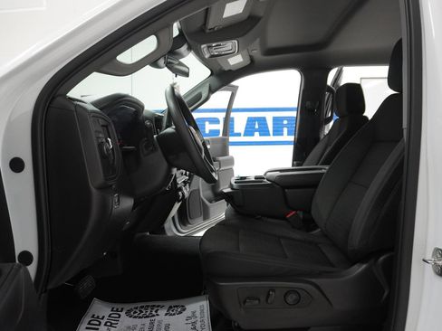 Used 2025 Chevrolet Silverado 1500 Custom image 13