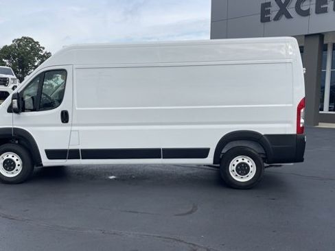 Used 2023 RAM ProMaster 3500 image 3