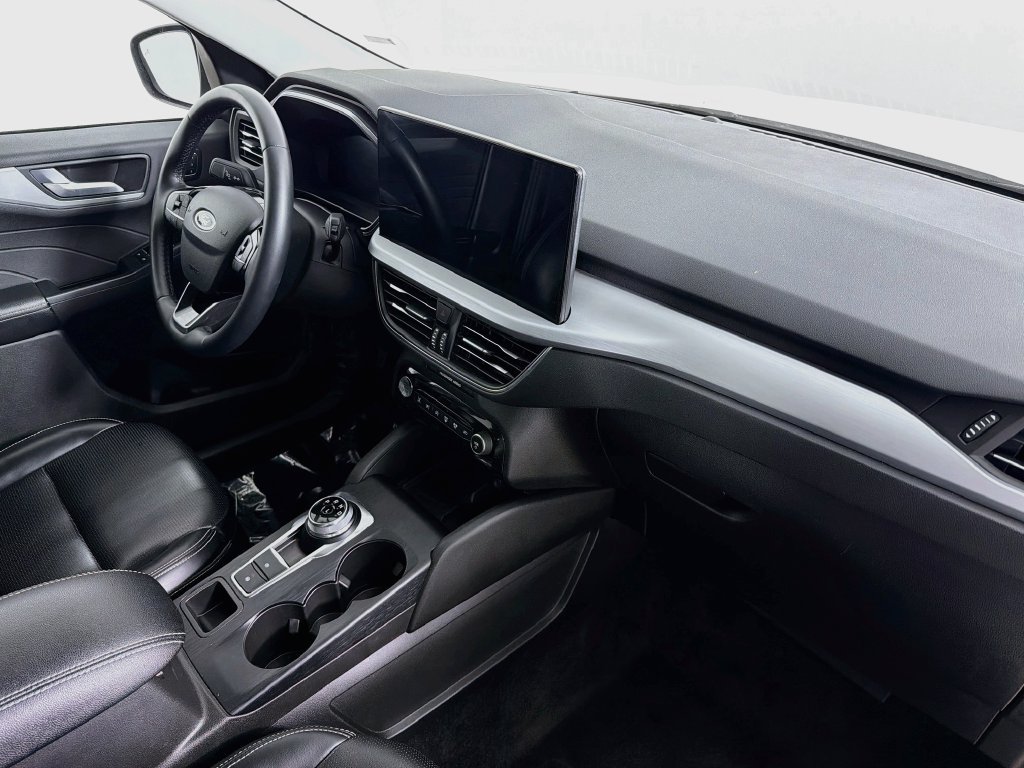 Used 2024 Ford Escape Platinum AWD/4WD image 29