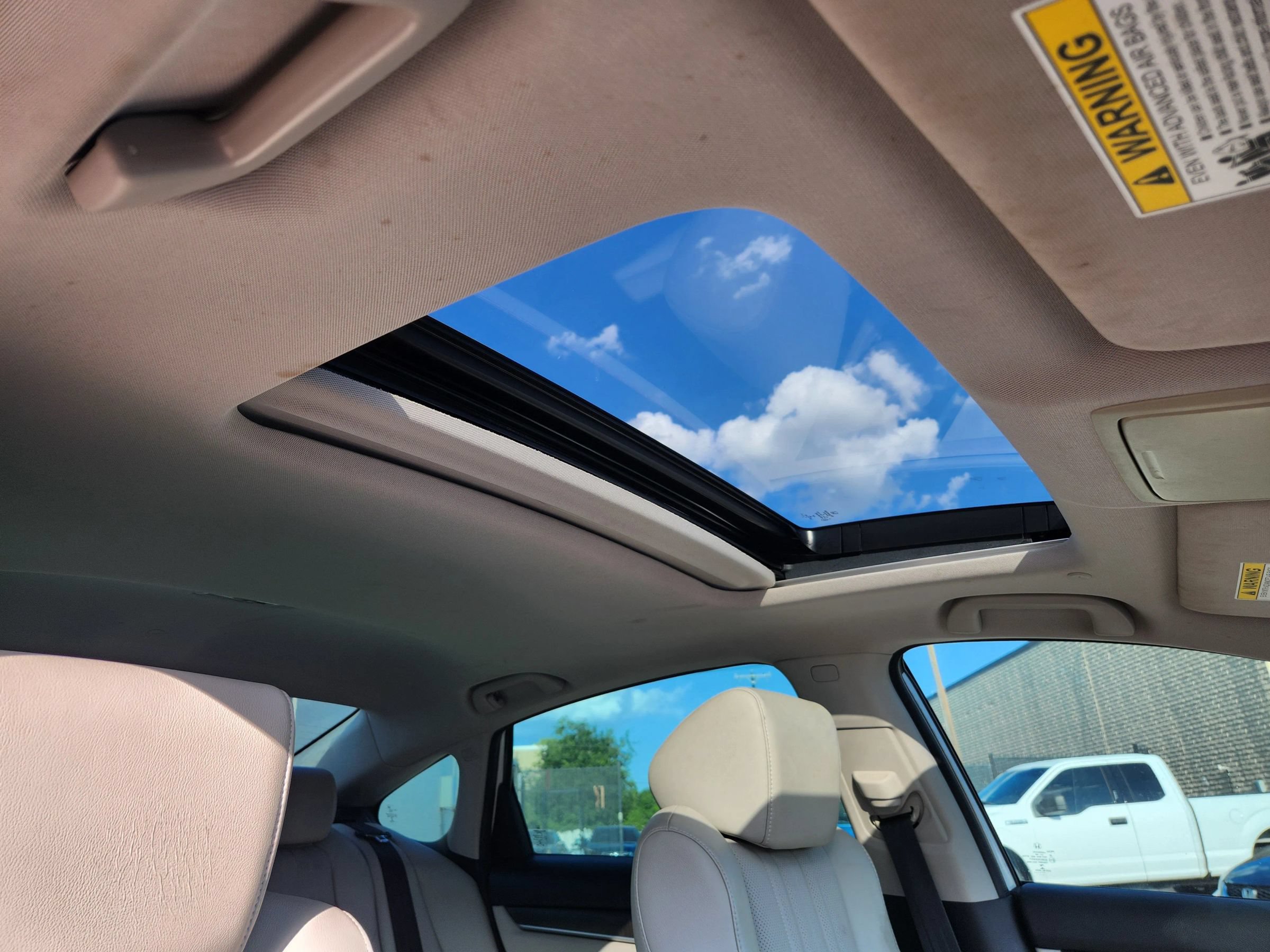 Used 2018 Honda Accord EX-L image 18