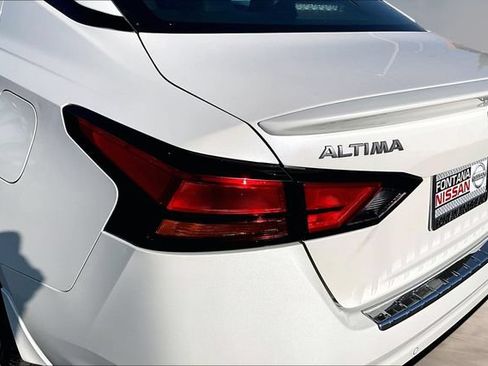 Certified 2023 Nissan Altima 2.5 SR w/ SR Premium Package AWD/4WD image 22