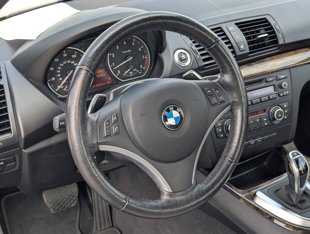 Used 2012 BMW 135i Convertible RWD image 13