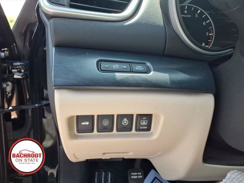 Used 2021 Nissan Maxima Platinum w/ Sport Mat Group FWD image 18