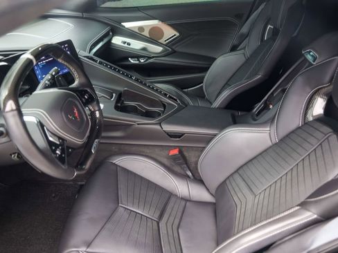 Used 2025 Chevrolet Corvette Z06 image 9