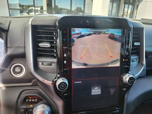 Used 2025 RAM 1500 Laramie image 18