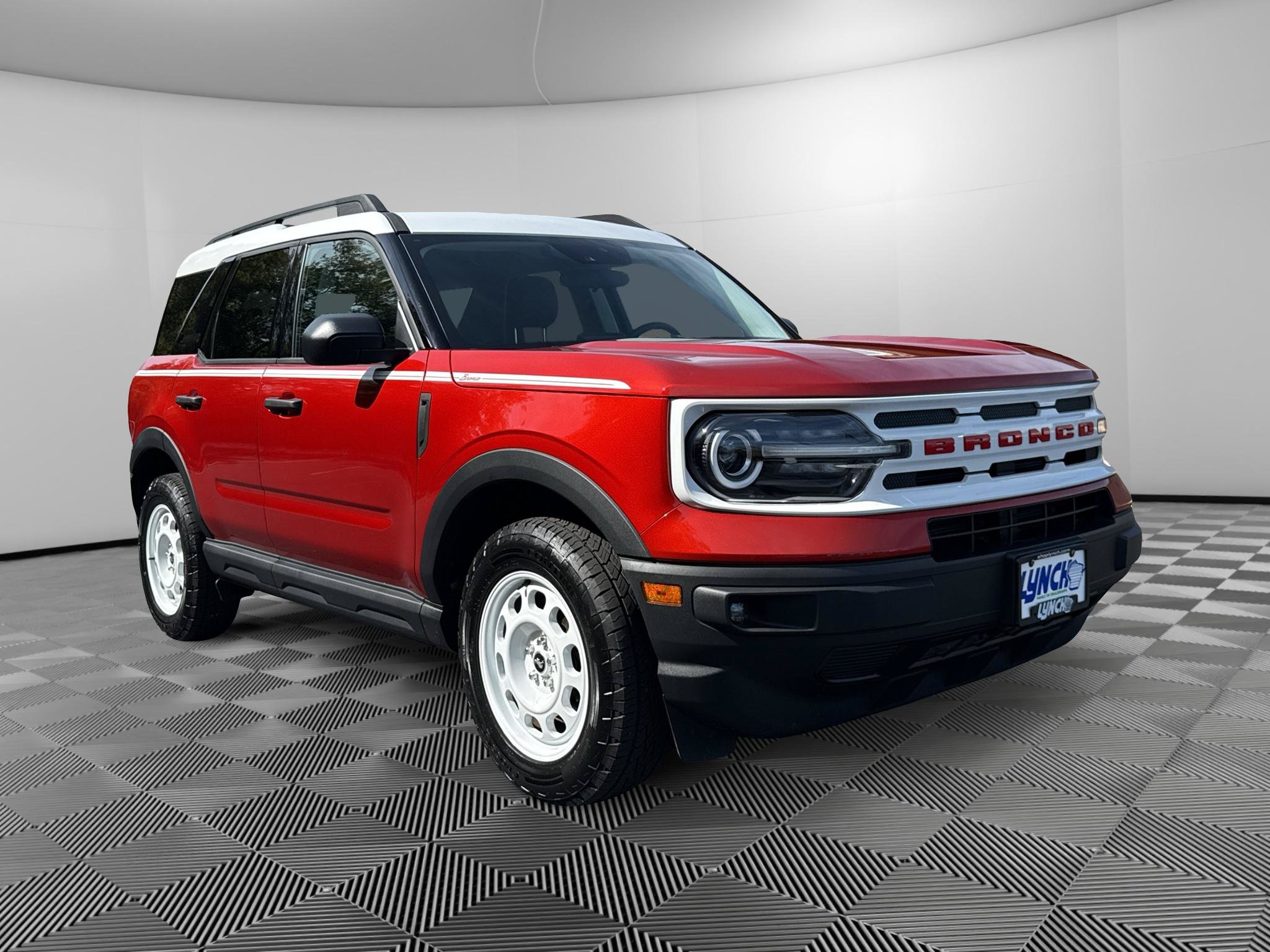 Used 2024 Ford Bronco Sport Heritage w/ Heritage Convenience Package AWD/4WD image 3