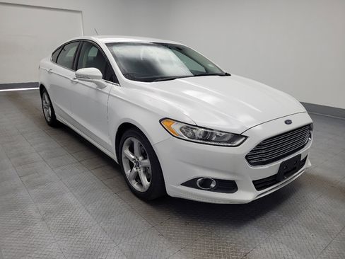 Used 2015 Ford Fusion SE image 13